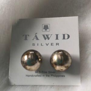 Tawid Silver Stud Earrings